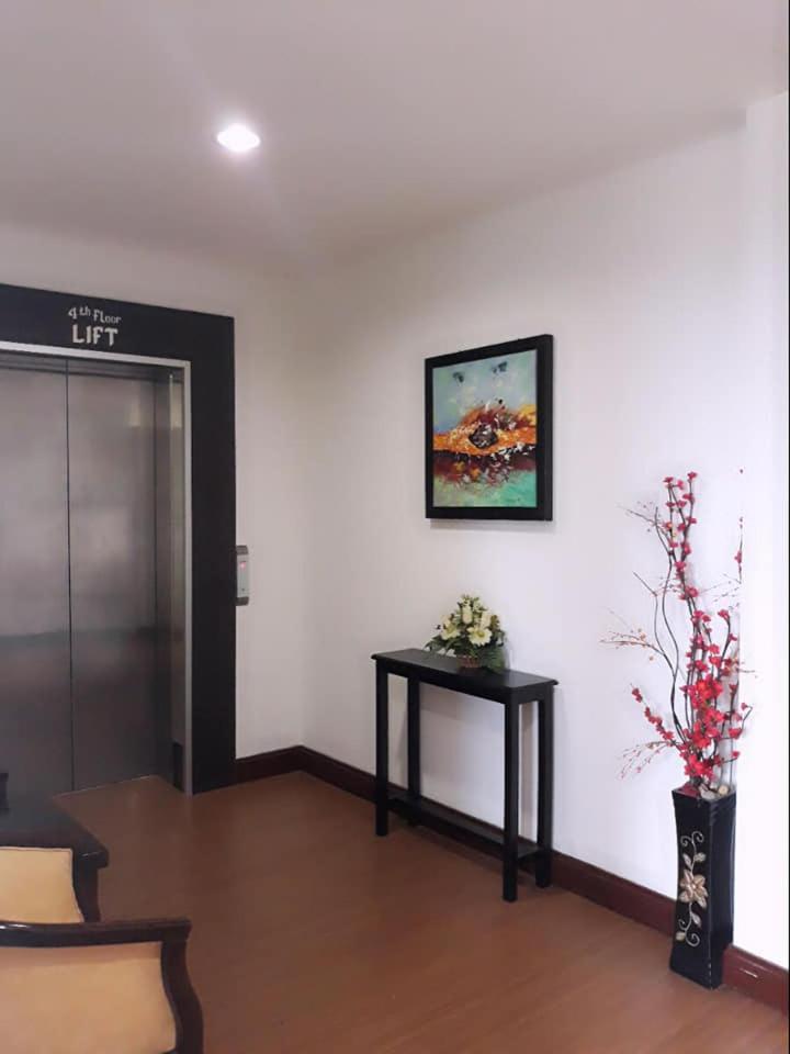 昆普勒克吉拿27号酒店 斯里巴加湾市 外观 照片