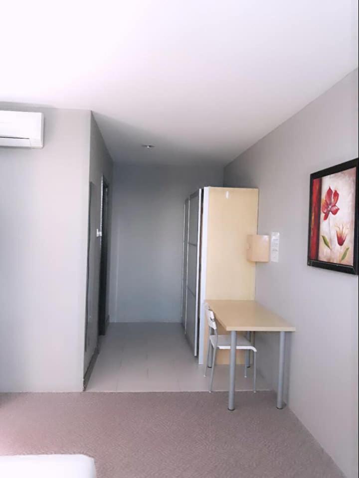 昆普勒克吉拿27号酒店 斯里巴加湾市 外观 照片